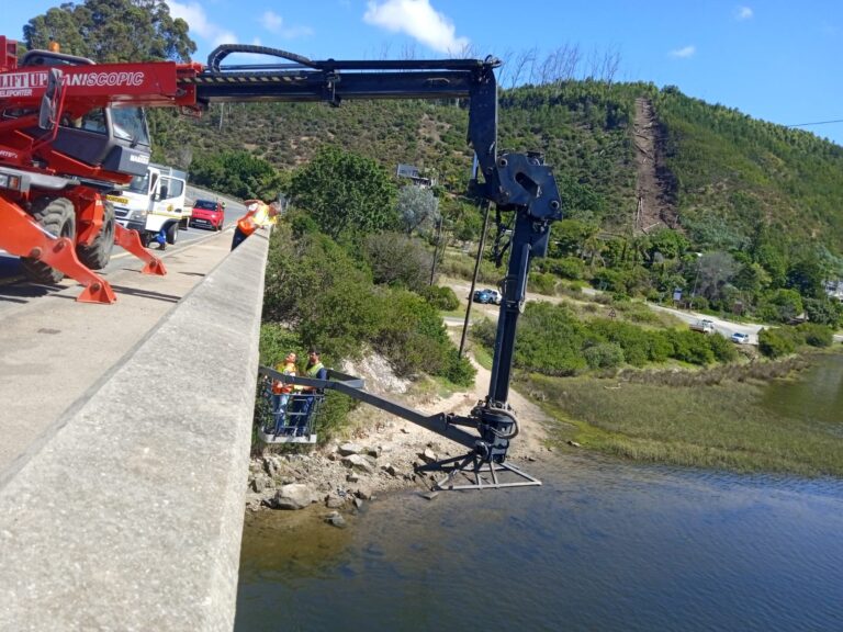Knysna Bridge 3-D Pendular Basket Liftup Teleporter